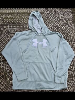Under Armour Pastel/sage Hoodie –